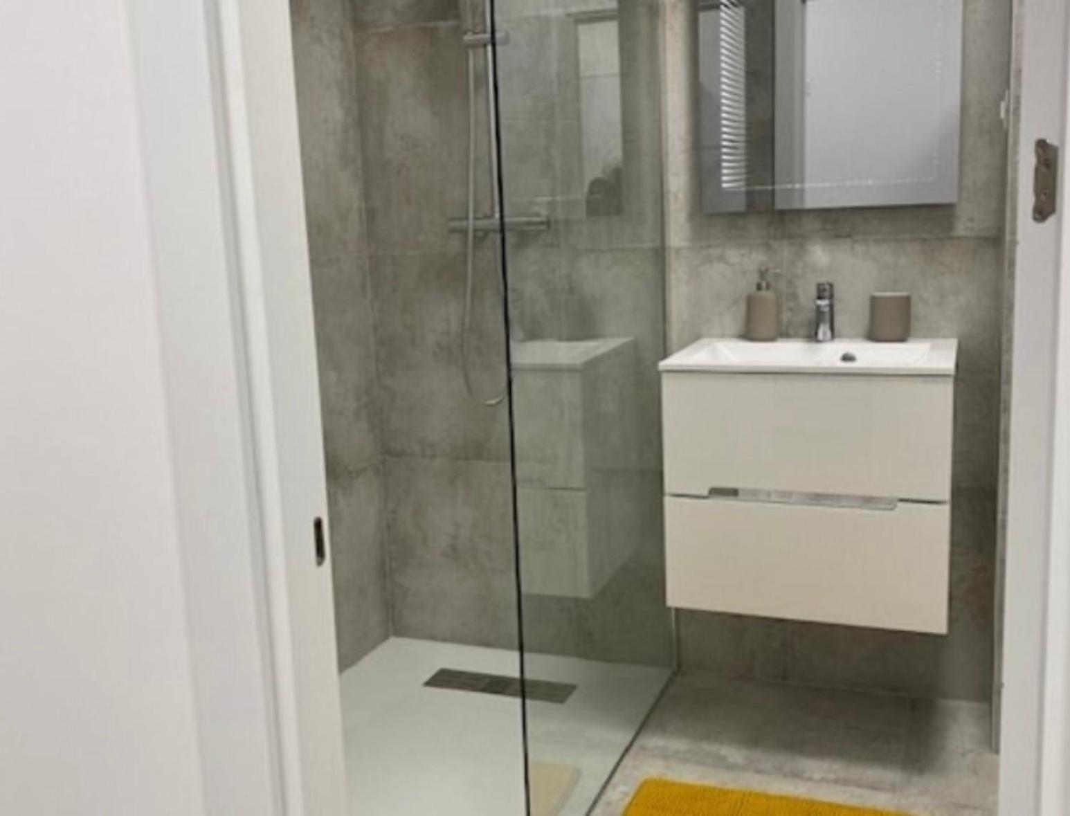 Apartament Elysium Old Square, Free Street Parking Within The Limits Of Available Spaces And Paid Parking One Minute Away, Smart Tv *